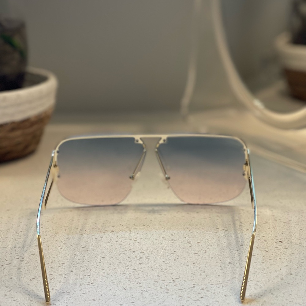 Sunglasses Bundle - Picture 5 of 10